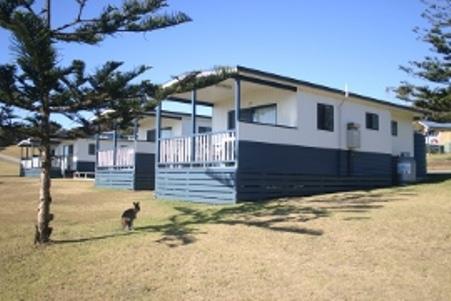 Beachcomber Holiday Park Potato Point Room photo